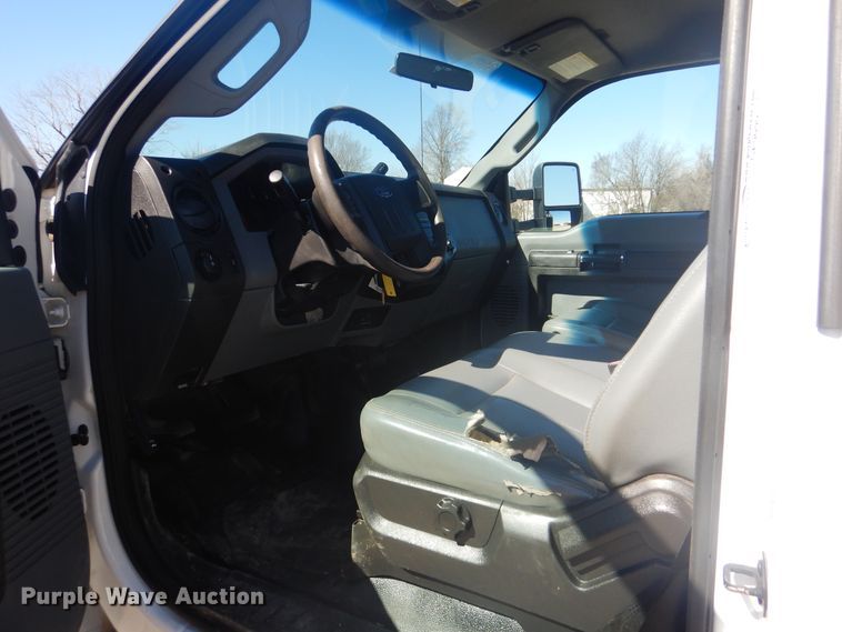 image for item GF9099 2012 Ford F450 Super Duty service truck