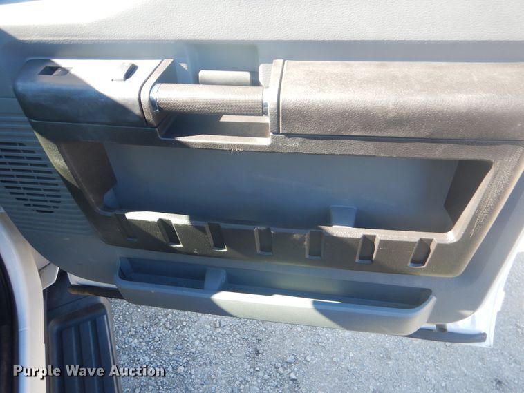 image for item GF9099 2012 Ford F450 Super Duty service truck