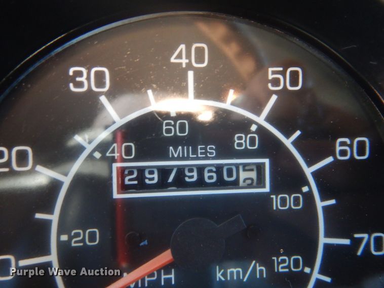 image for item GF9101 2004 Kenworth T300 propane truck