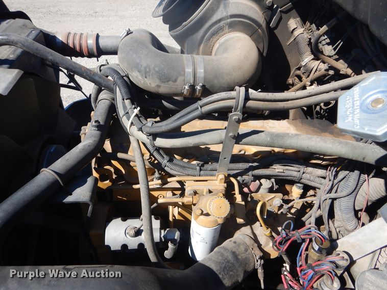 image for item GF9101 2004 Kenworth T300 propane truck