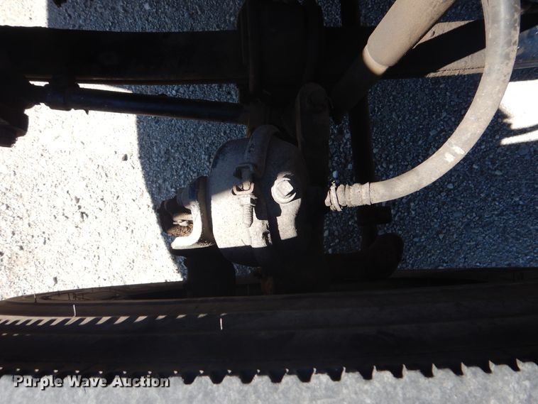 image for item GF9101 2004 Kenworth T300 propane truck