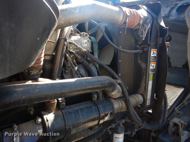 image for item GF9101 2004 Kenworth T300 propane truck