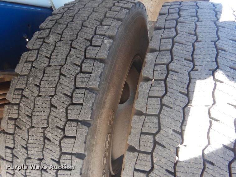 image for item GF9101 2004 Kenworth T300 propane truck