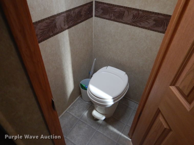 image for item GF9115 2008 Forest River Sandpiper camper