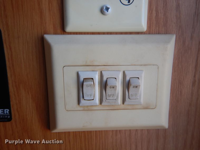 image for item GF9115 2008 Forest River Sandpiper camper