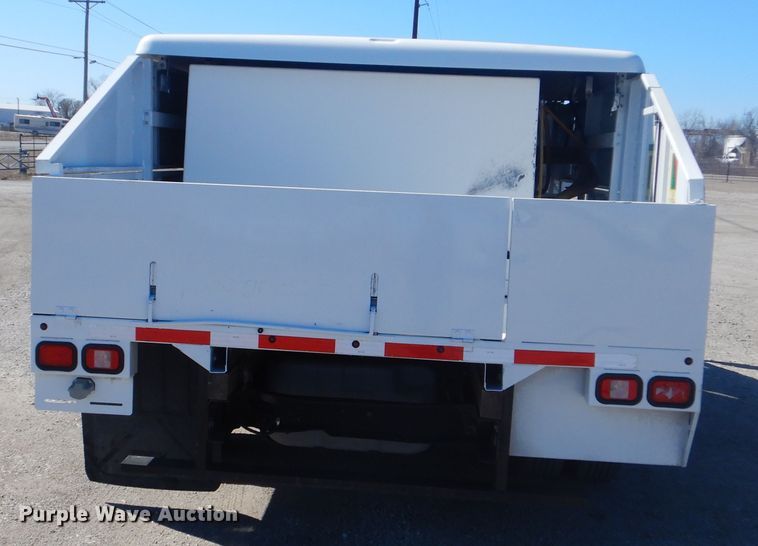 image for item GF9117 2011 Ford E450 utility van with sprayer