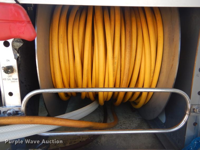 image for item GF9117 2011 Ford E450 utility van with sprayer