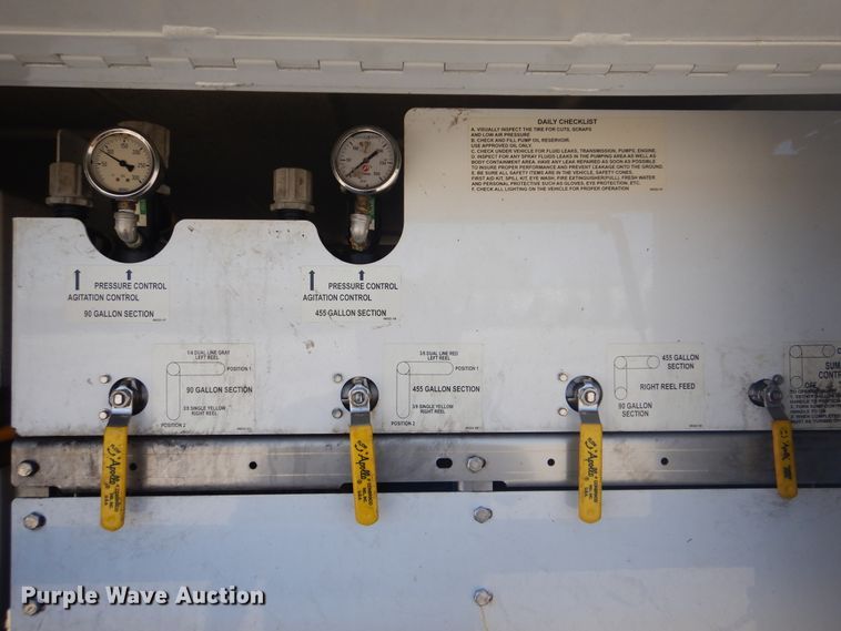 image for item GF9117 2011 Ford E450 utility van with sprayer