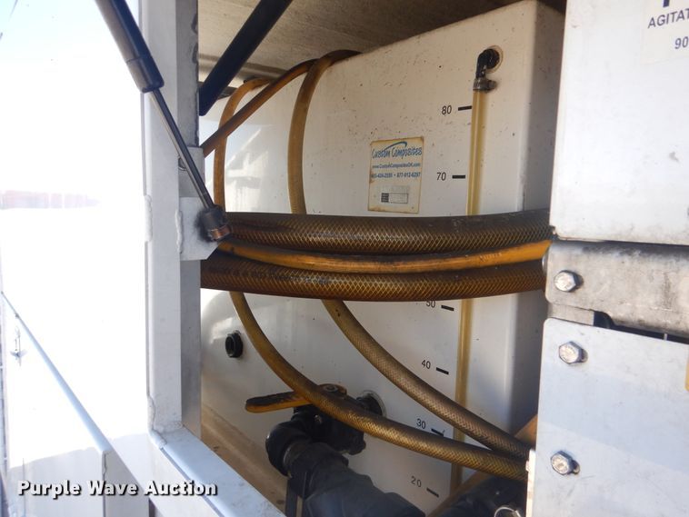 image for item GF9117 2011 Ford E450 utility van with sprayer