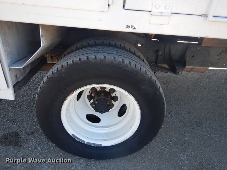 image for item GF9117 2011 Ford E450 utility van with sprayer