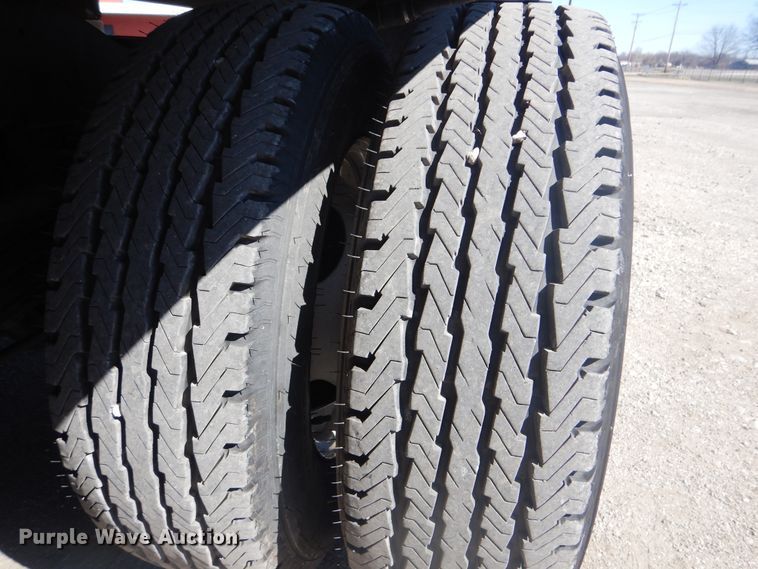 image for item GF9117 2011 Ford E450 utility van with sprayer