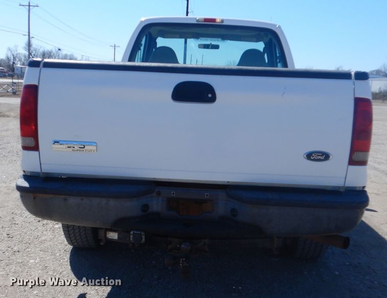 image for item GF9119 2005 Ford F250 pickup truck