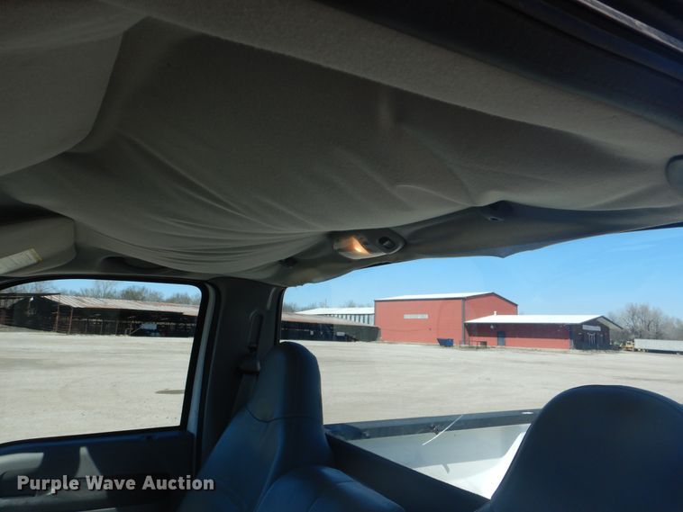 image for item GF9119 2005 Ford F250 pickup truck