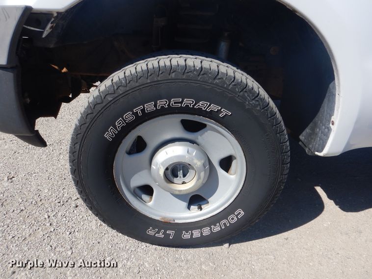 image for item GF9119 2005 Ford F250 pickup truck