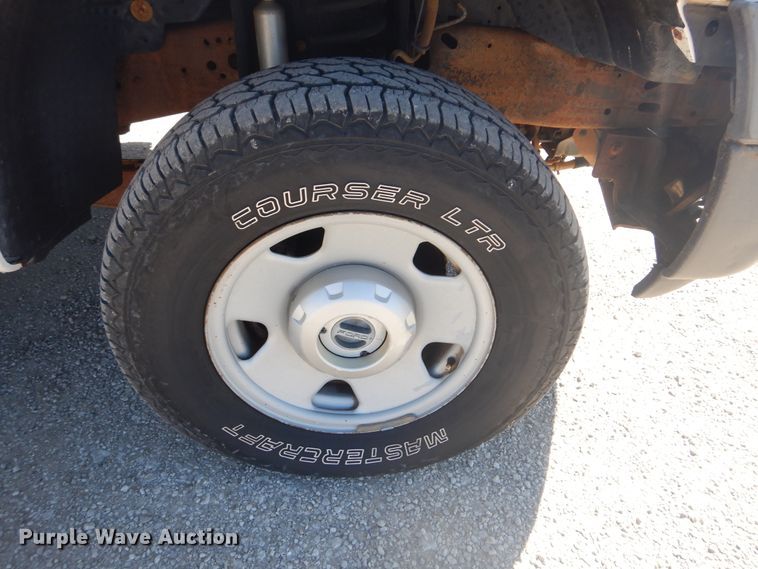 image for item GF9119 2005 Ford F250 pickup truck