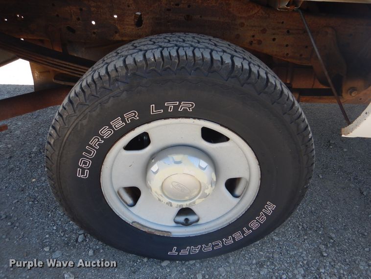 image for item GF9119 2005 Ford F250 pickup truck