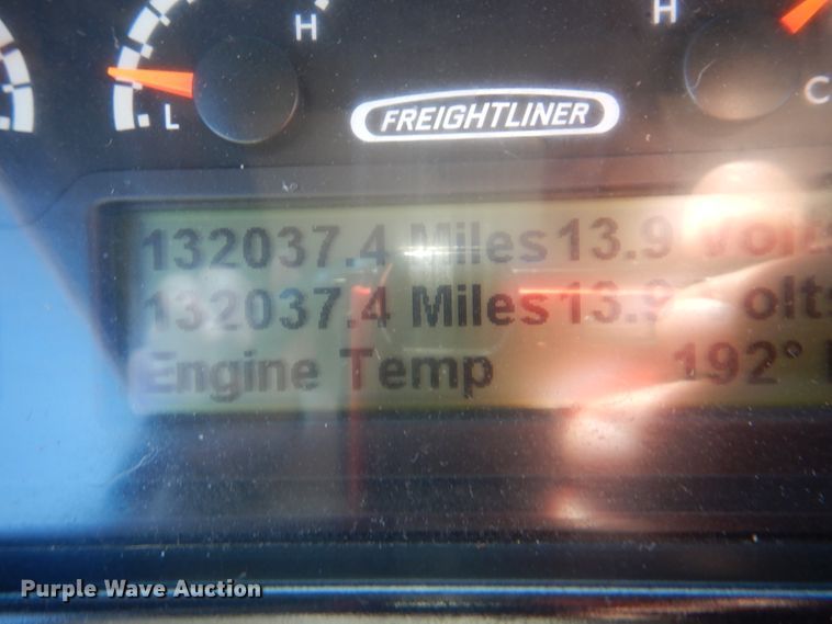 image for item GF9121 2014 Freightliner MT45 delivery truck