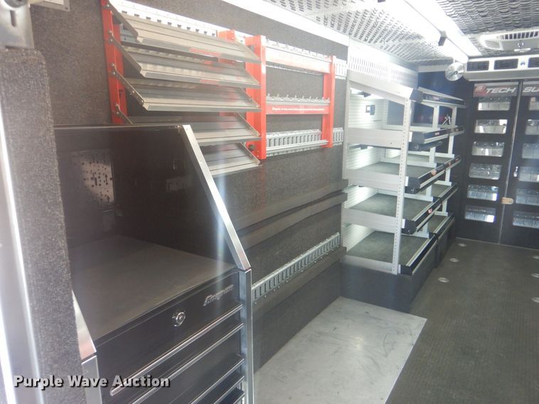 image for item GF9121 2014 Freightliner MT45 delivery truck