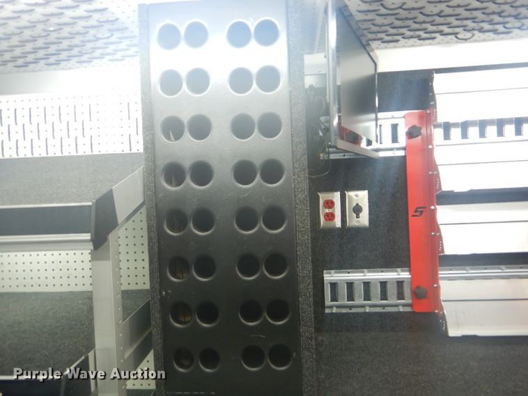 image for item GF9121 2014 Freightliner MT45 delivery truck