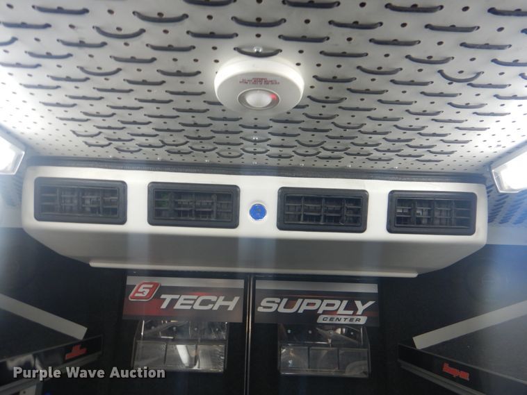 image for item GF9121 2014 Freightliner MT45 delivery truck