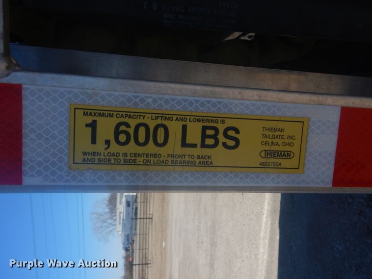 image for item GF9121 2014 Freightliner MT45 delivery truck