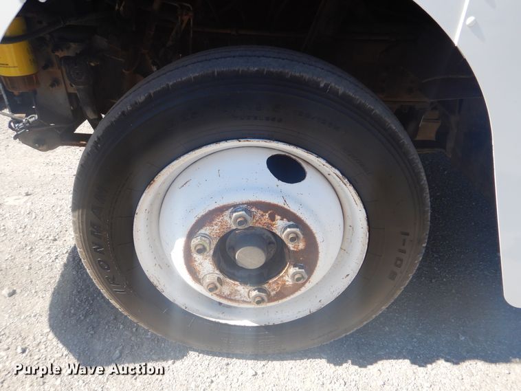 image for item GF9121 2014 Freightliner MT45 delivery truck