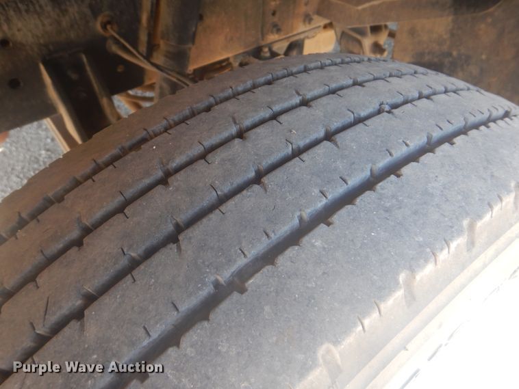 image for item GF9121 2014 Freightliner MT45 delivery truck