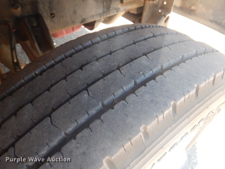 image for item GF9121 2014 Freightliner MT45 delivery truck