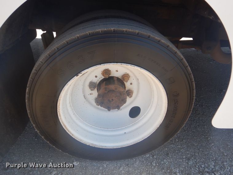 image for item GF9121 2014 Freightliner MT45 delivery truck