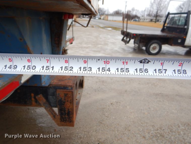 image for item GG9694 1993 Ford F700 feed mixer truck