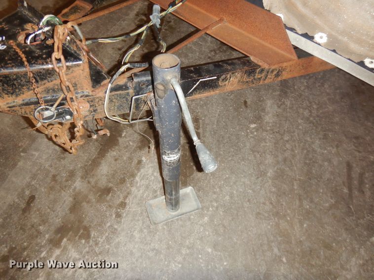 image for item GG9695 1998 Blair enclosed cargo trailer