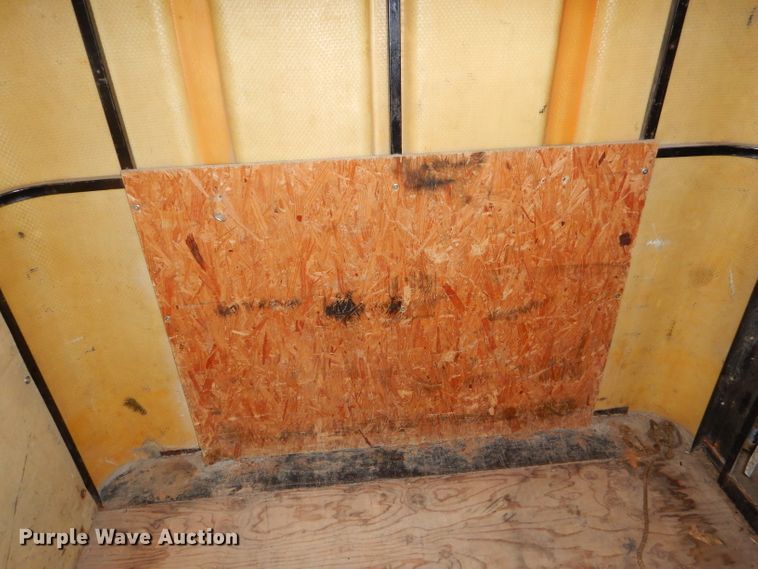 image for item GG9695 1998 Blair enclosed cargo trailer