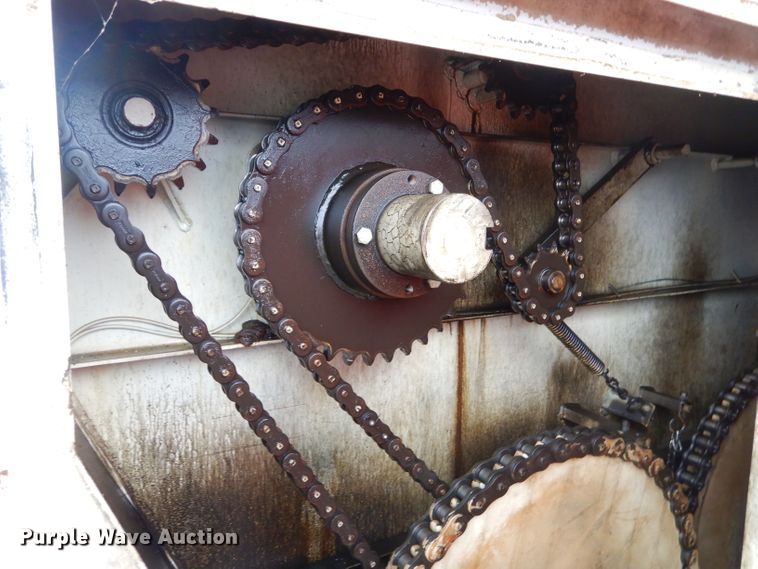 image for item GG9704 Harsh 575 steel feed mixer bed