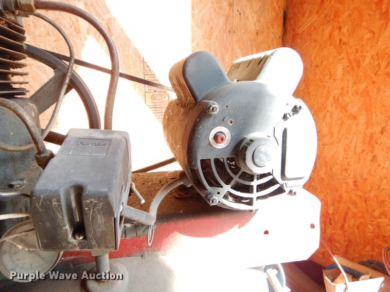 image for item GG9711 Magnum Force air compressor