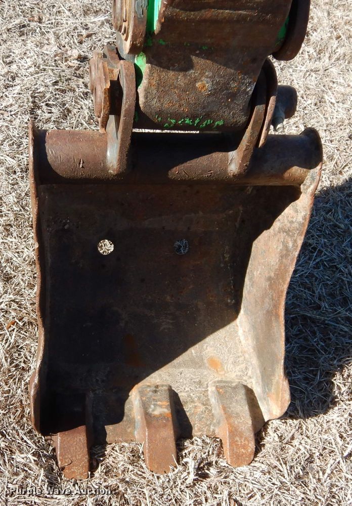 image for item GK9020 2013 Bobcat 418A mini excavator