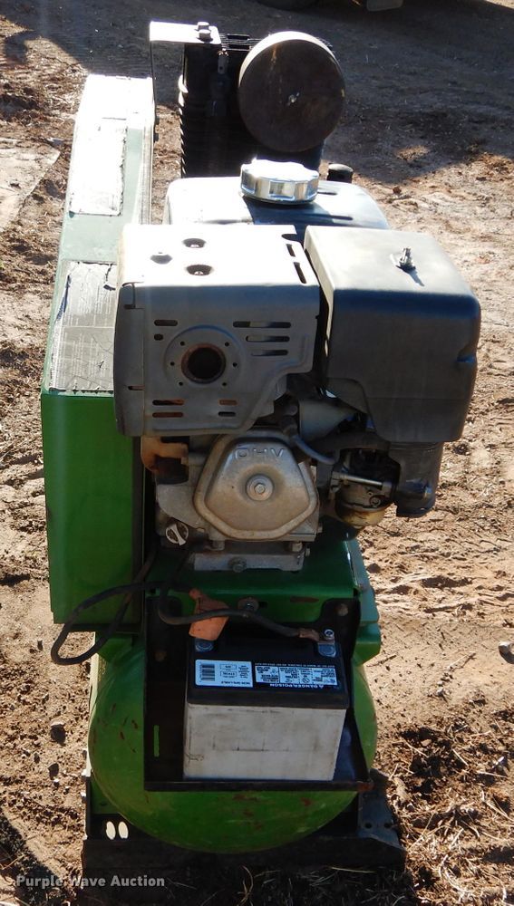 image for item GK9030 John Deere AC2-CH35H-30 air compressor