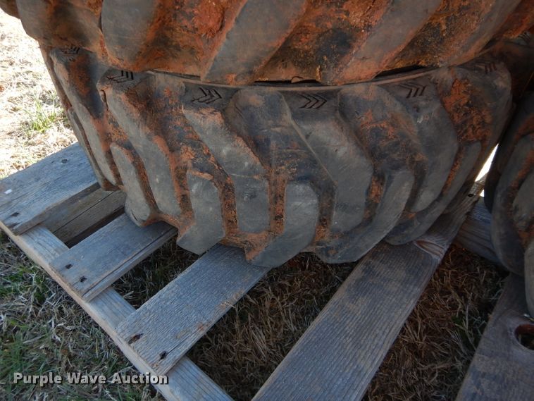 image for item GK9031 Skid steer tires and tracks