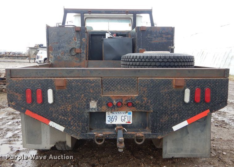 image for item GK9038 1991 International 4800 flatbed truck