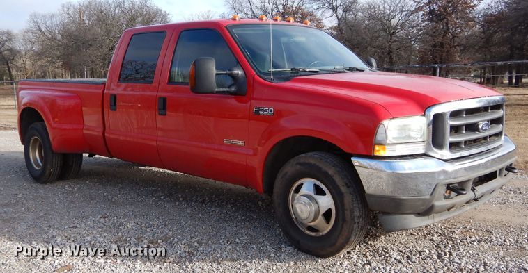 image for item GK9041 2004 Ford F350 Super Duty Crew Cab pickup truck