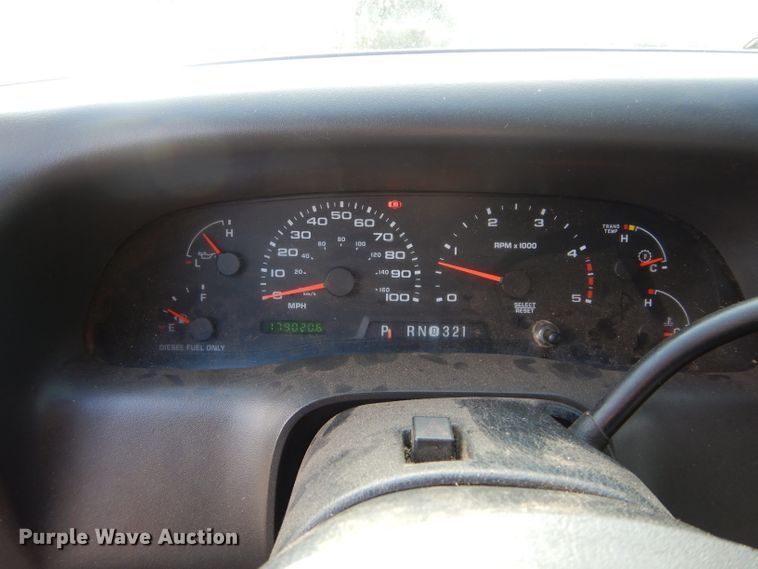 image for item GK9041 2004 Ford F350 Super Duty Crew Cab pickup truck