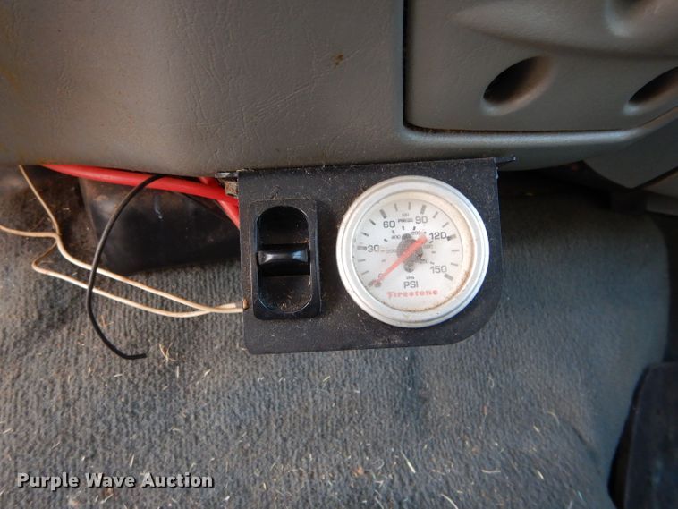 image for item GK9041 2004 Ford F350 Super Duty Crew Cab pickup truck