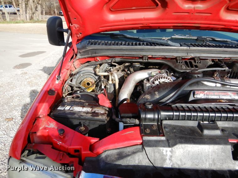 image for item GK9041 2004 Ford F350 Super Duty Crew Cab pickup truck