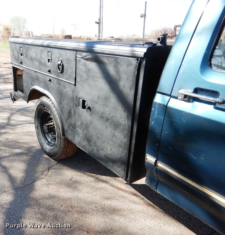 image for item GK9043 1996 Ford F350 Crew Cab utility bed pickup truck