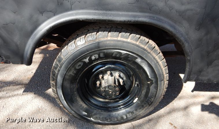 image for item GK9043 1996 Ford F350 Crew Cab utility bed pickup truck