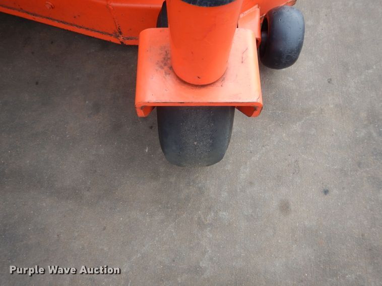 image for item GK9051 Kubota Z122RKW ZTR lawn mower