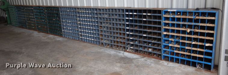 image for item GK9052 Approximately 10 bolt bins