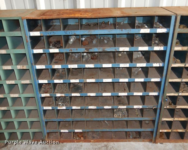 image for item GK9052 Approximately 10 bolt bins