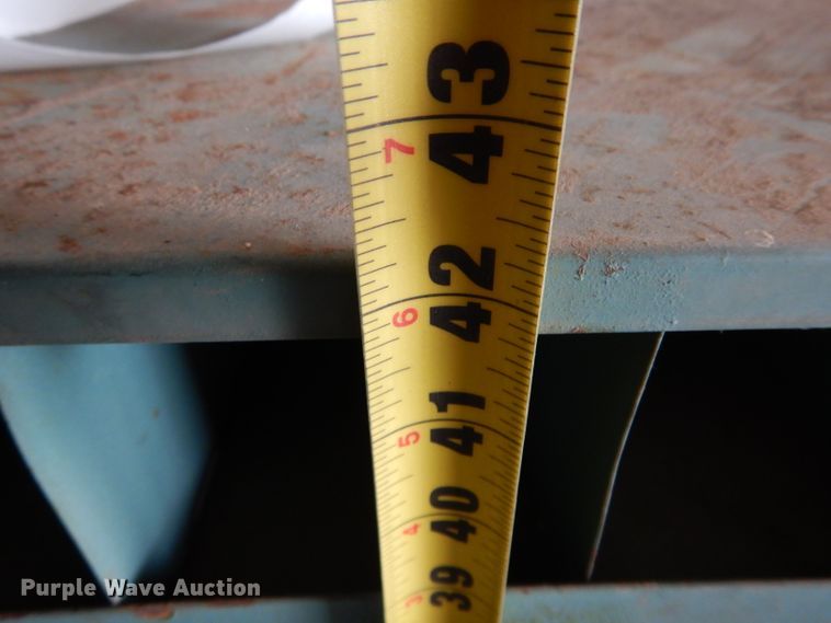 image for item GK9052 Approximately 10 bolt bins