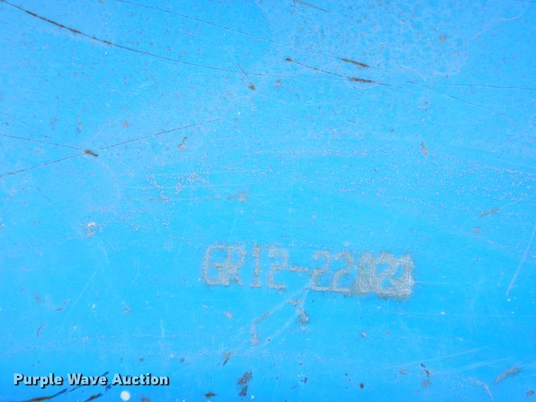 image for item GM9474 2013 Genie GR12 vertical lift
