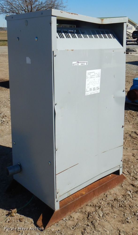 image for item GM9475 Challenger Delta 460Y/266 pad mount transformer